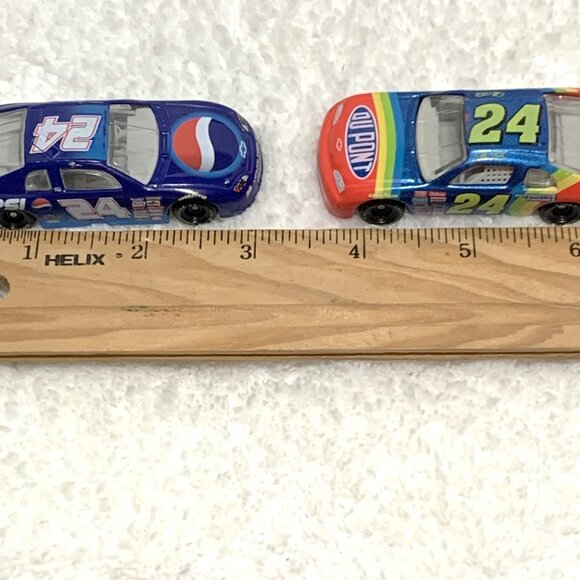 1998 Jeff Gordon #24 Pepsi and DuPont Chevrolet Monte Carlo 1:64 - Picture 8 of 8
